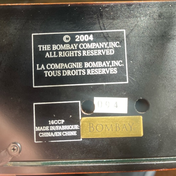 2004 Bombay Co. 11"x9” Mantel Clock 3D Brass/Wood/Glass Case Skeleton Open Box - Picture 3 of 5